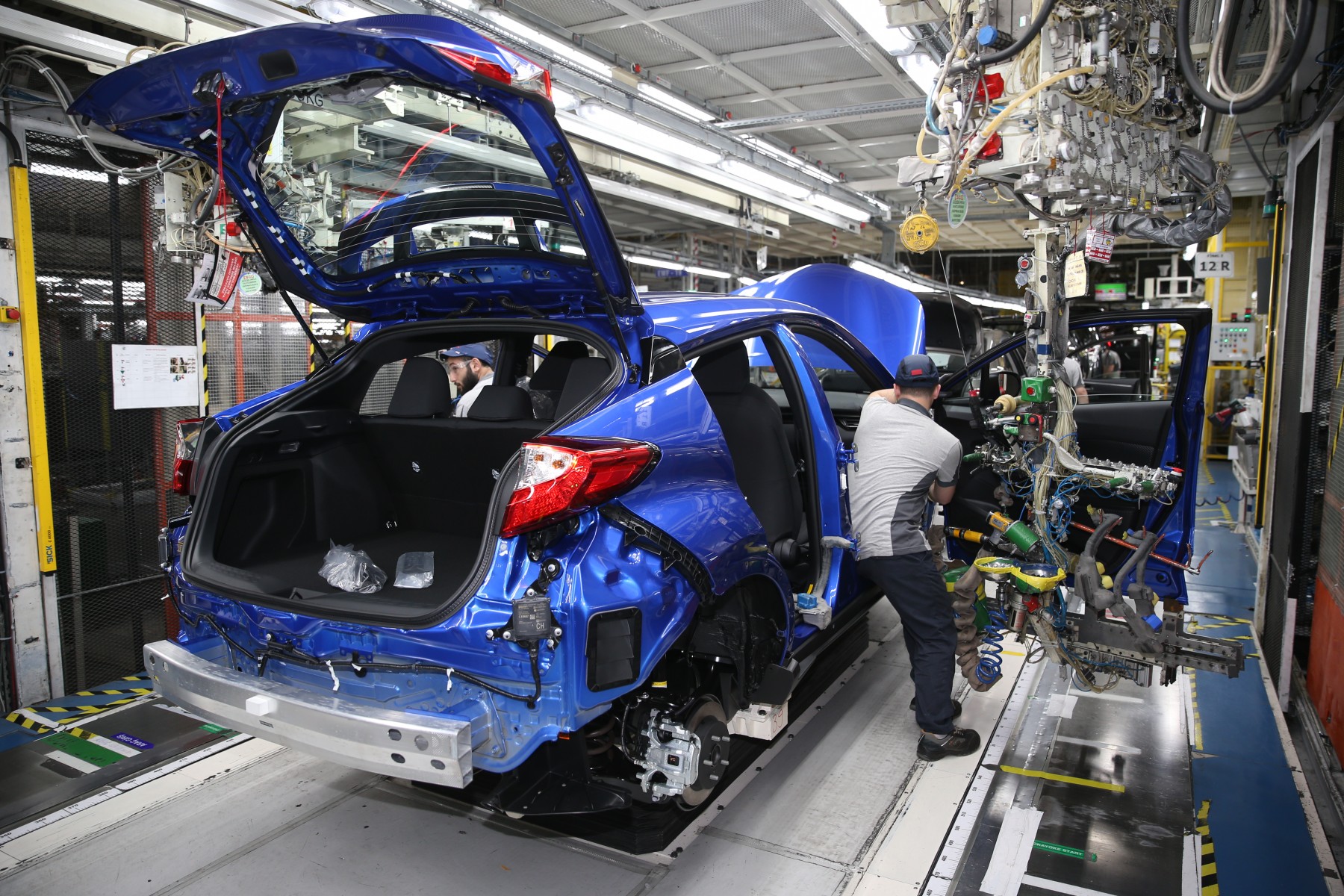 Toyota’nın Sakarya fabrikasında C-HR montaj hattı