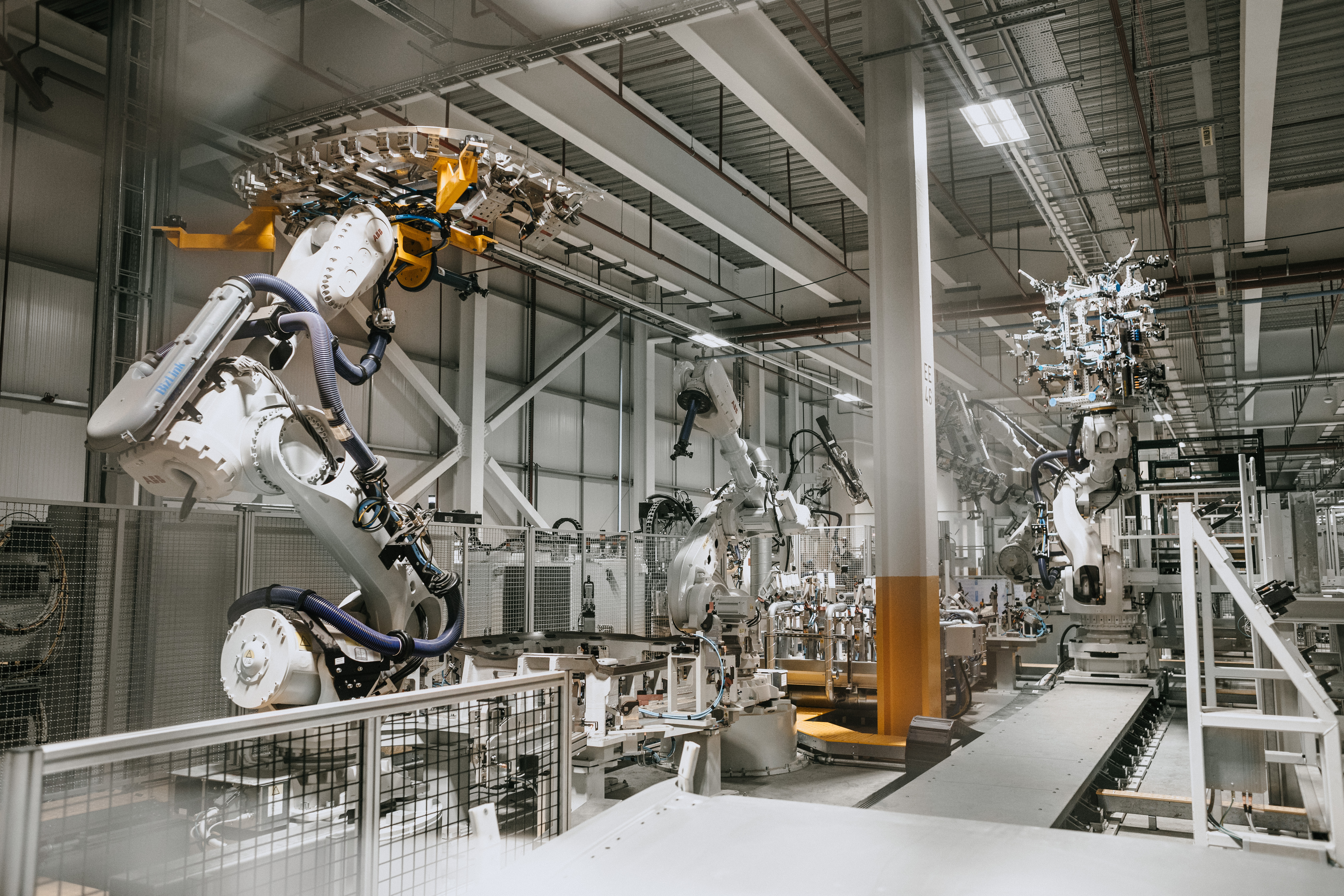 Halewood fabrikasında elektrikli model üretim hattı