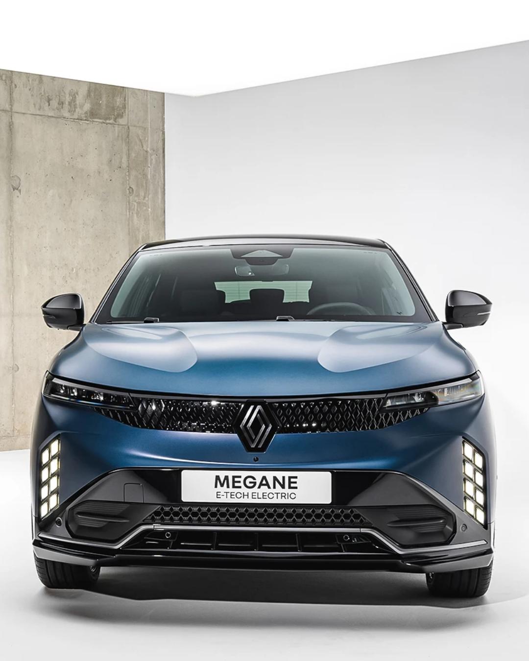 Yeni Renault Megane E-Tech: 500 km Menzil ve Türkiye Tarihi