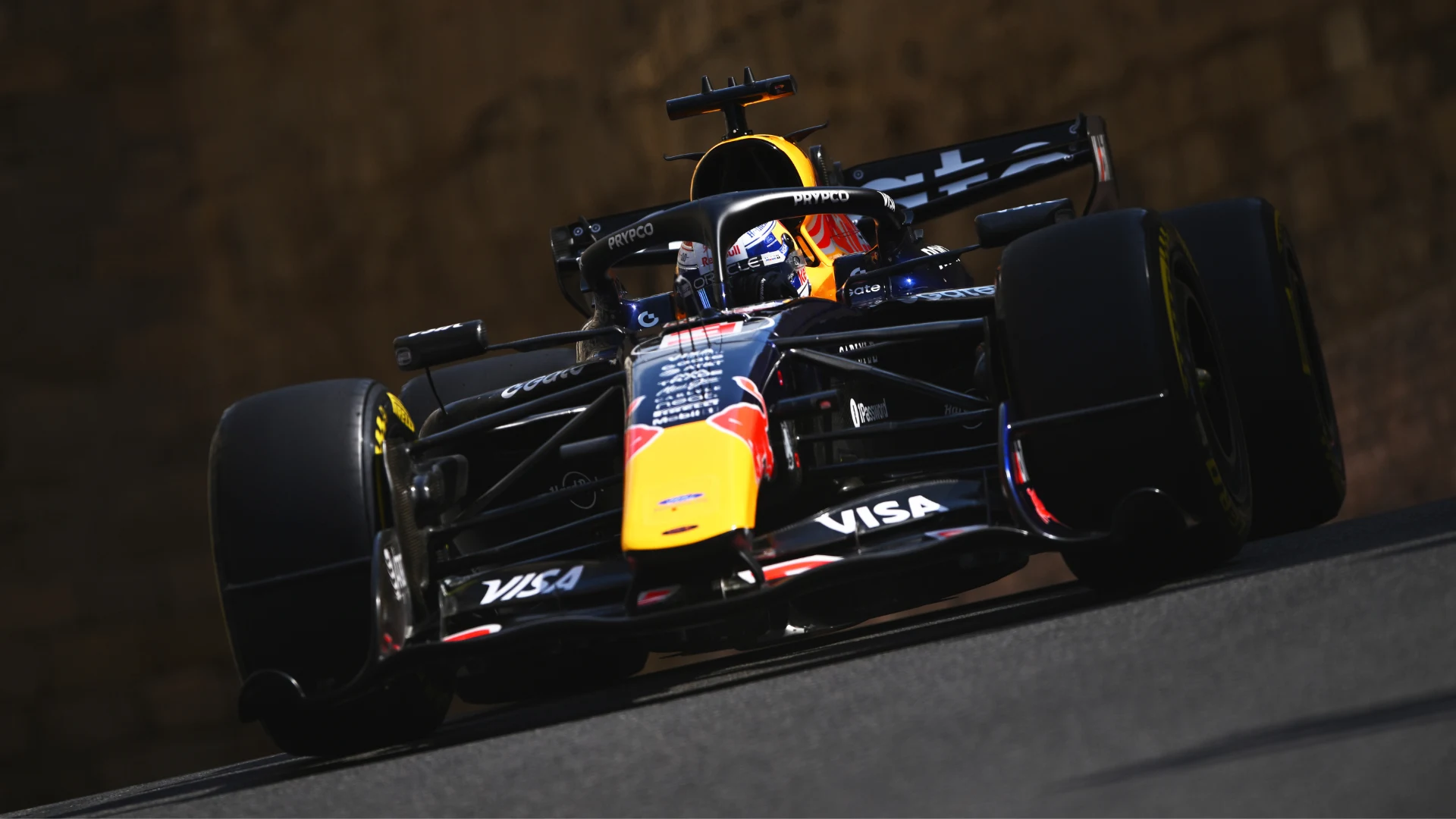 Verstappen FP3 Seansını Bakü’de 1.43.922 ile Önde Tamamladı