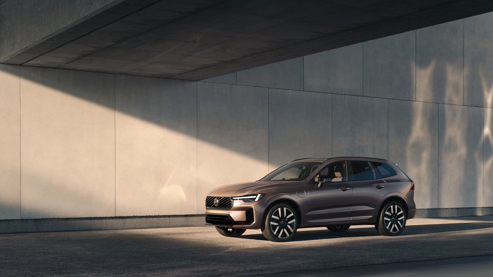 Volvo XC60 ve XC90’a Uzun Menzilli Plug-in Hybrid: 200 Kilometre Elektrikli Menzil