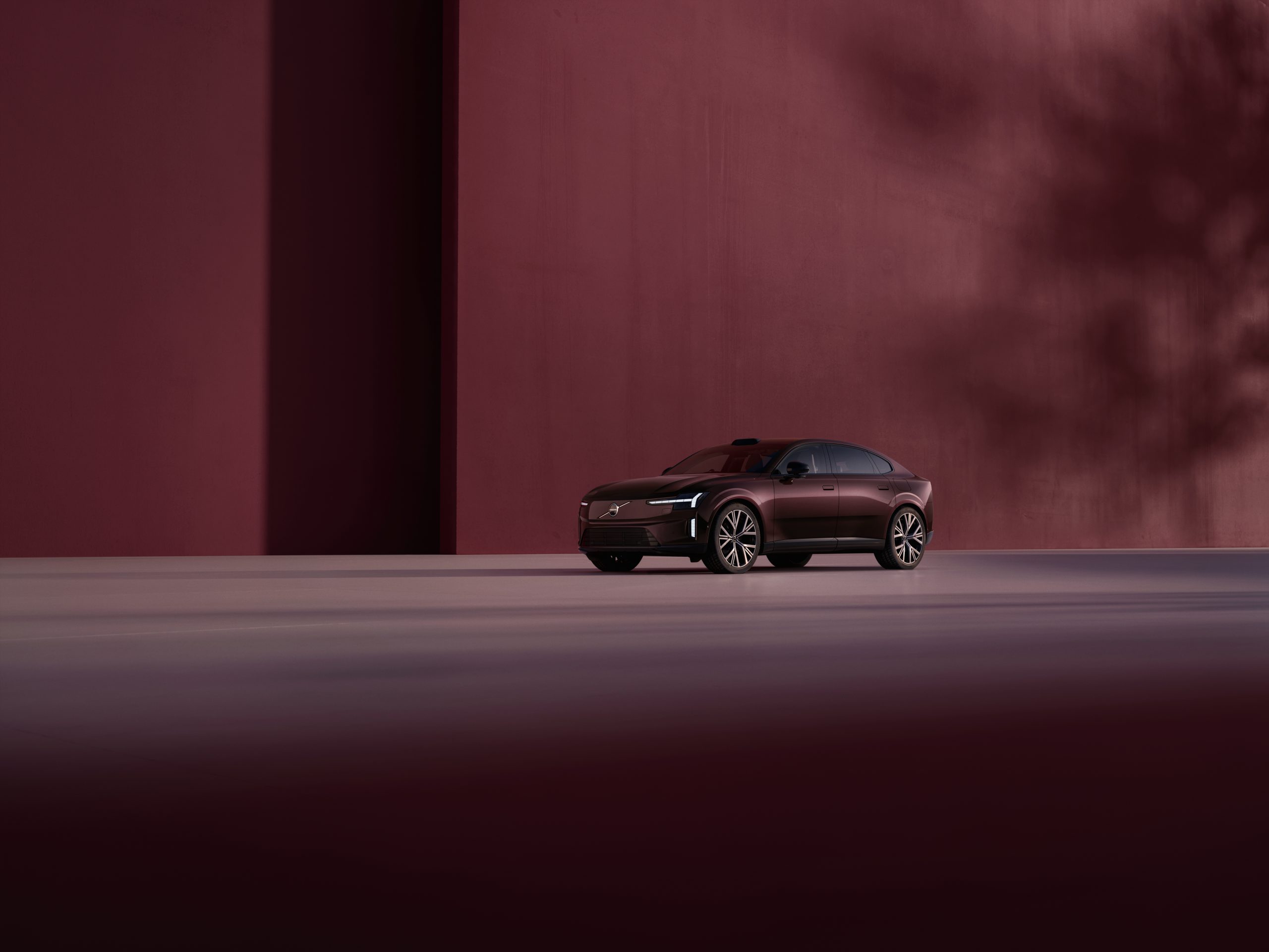 Volvo ES90 Türkiye’de: 7.027.440 TL, 680 Beygir, 696 km Menzil
