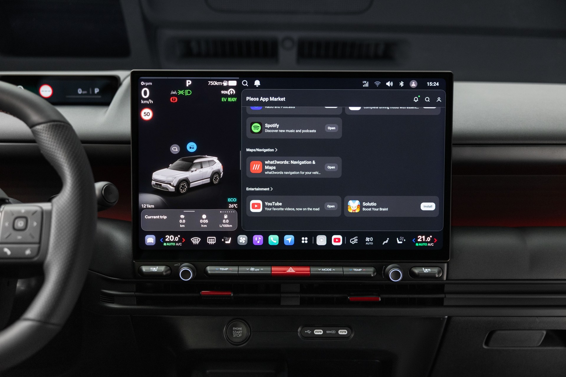 Tucson N Line kabininde N direksiyon simidi ve Pleos Connect merkezi ekranı