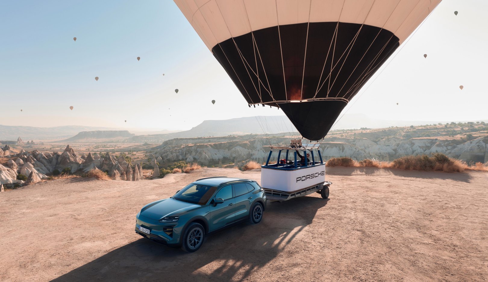 Cayenne Electric Kapadokya’da Tanıtıldı: Türkiye Bölgede Birinci