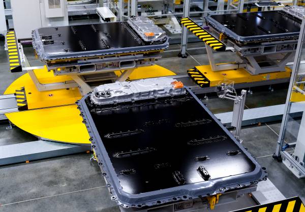 BMW Shenyang’de Gen6 Batarya Üretimi Başladı: Üçüncü Lokasyon