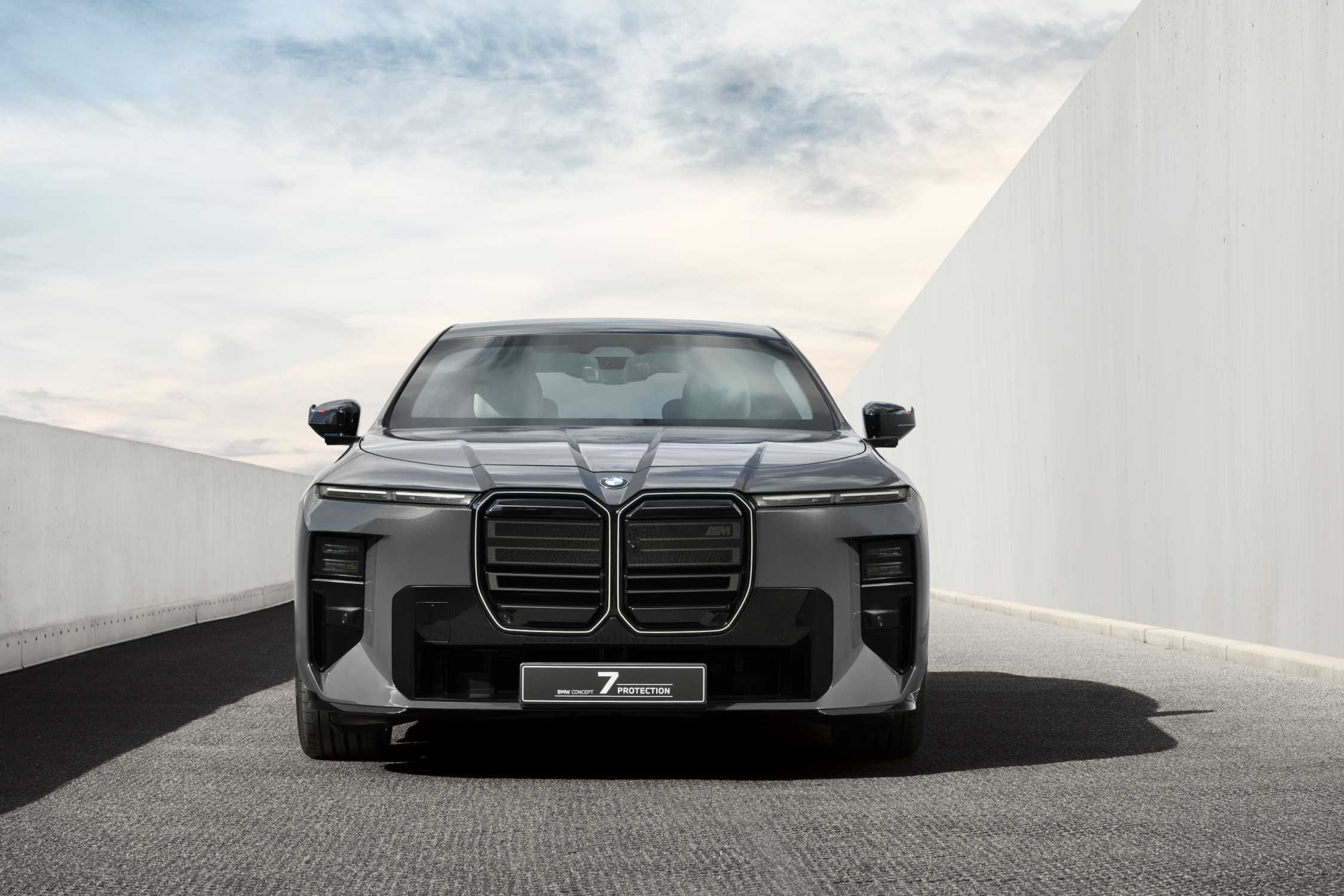 BMW Concept 7 Protection: Tabanca Korumalı 7 Serisi Konsepti