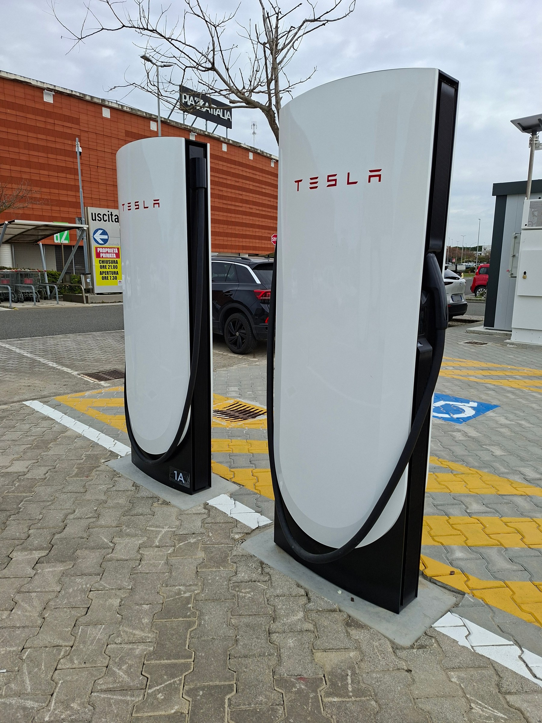 Tesla Bolu Supercharger Açıldı: 8 Ünite, 250 kW’a Kadar Güç