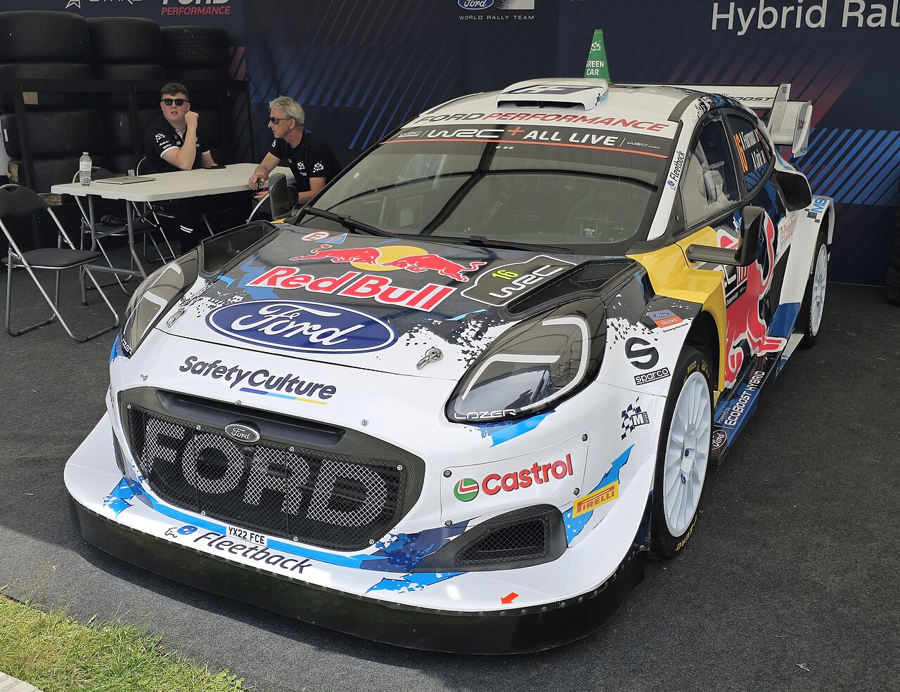 M-Sport'un Ford Puma Rally1 otomobili, WRC 2027 için güncelleme kitini kullanacağı bilinen tek ekibin Rally1 modeli