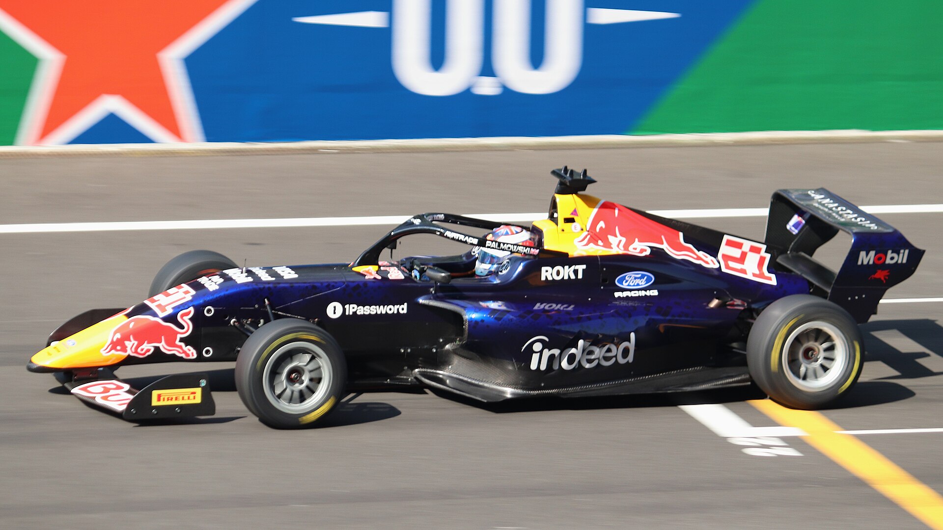 Palmowski F1 Academy Şampiyonu Oldu, Larsen Austin’de Kazandı