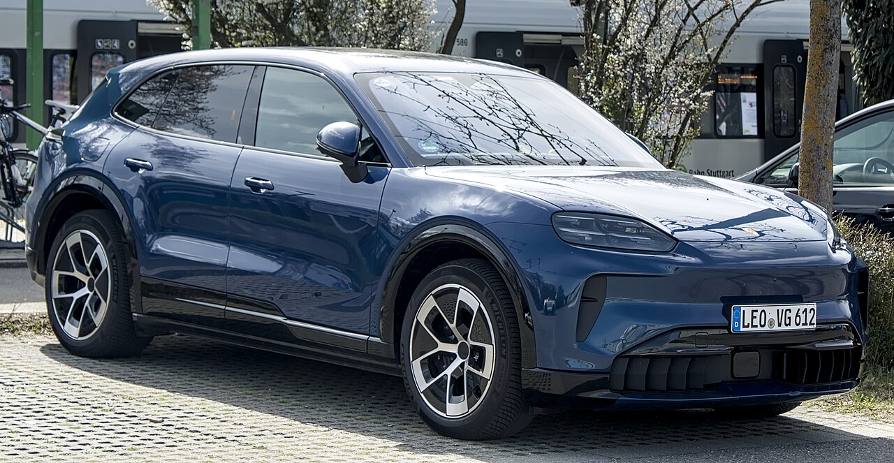 Porsche AG'nin elektrikli model gamında yer alan Cayenne Electric, dıştan görünüm