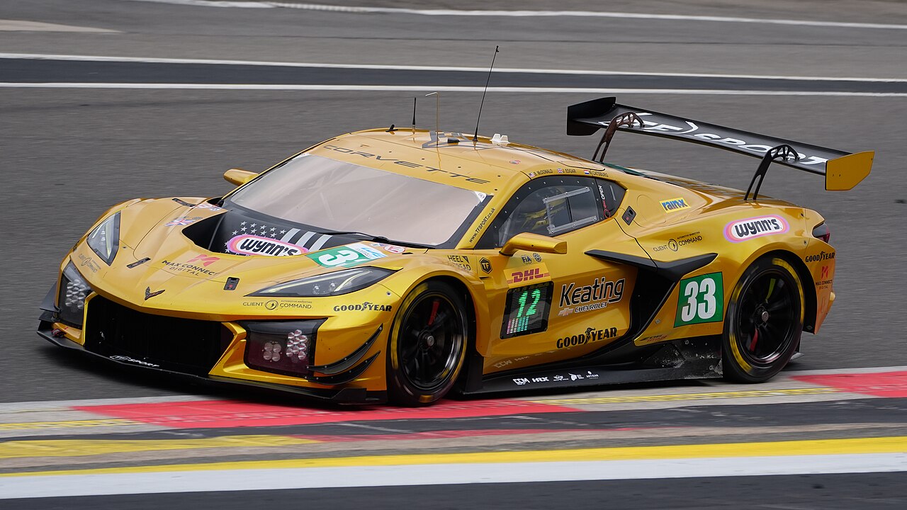 Racing Team Turkey'nin de kullandığı Corvette Z06 LMGT3.R modeli ile TF Sport'un 33 numaralı otomobili Spa pistinde
