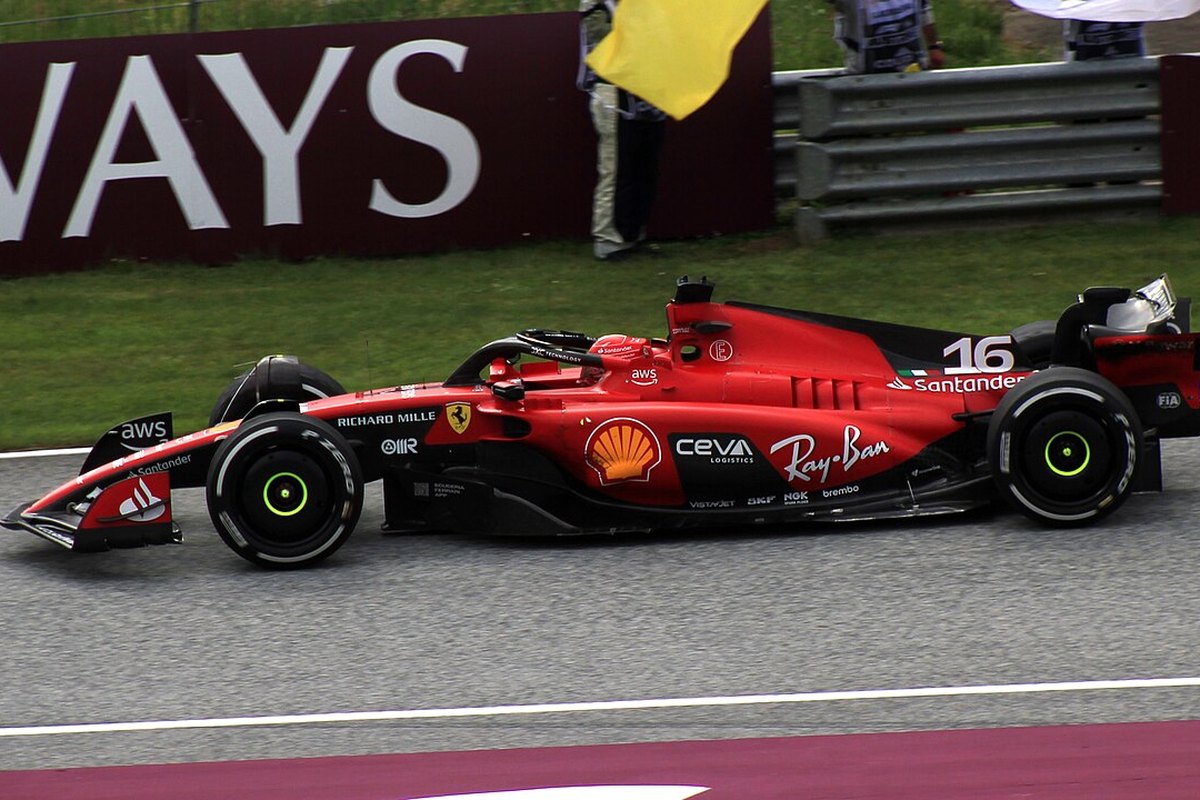 Singapur GP’de ikinci olan Ferrari pistte