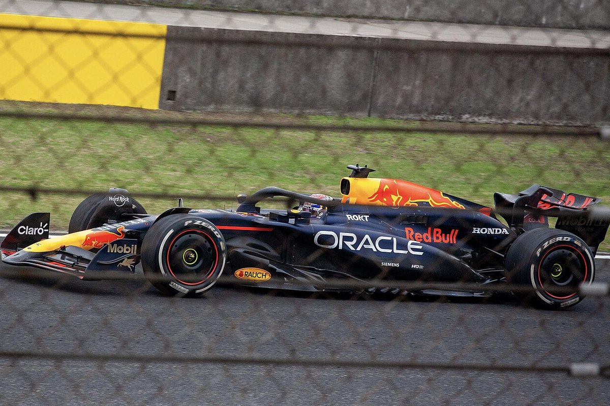 Singapur GP: Verstappen Marina Bay’de İlk Zaferini Aldı