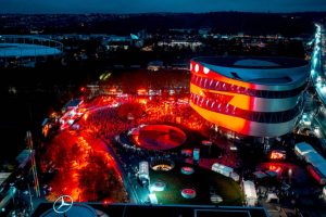 Mercedes S-Serisi 140 Years 140 Places Turunu Tamamladı
