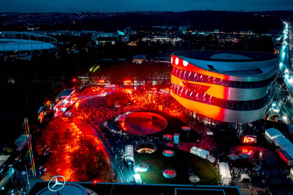 Mercedes S-Serisi 140 Years 140 Places Turunu Tamamladı