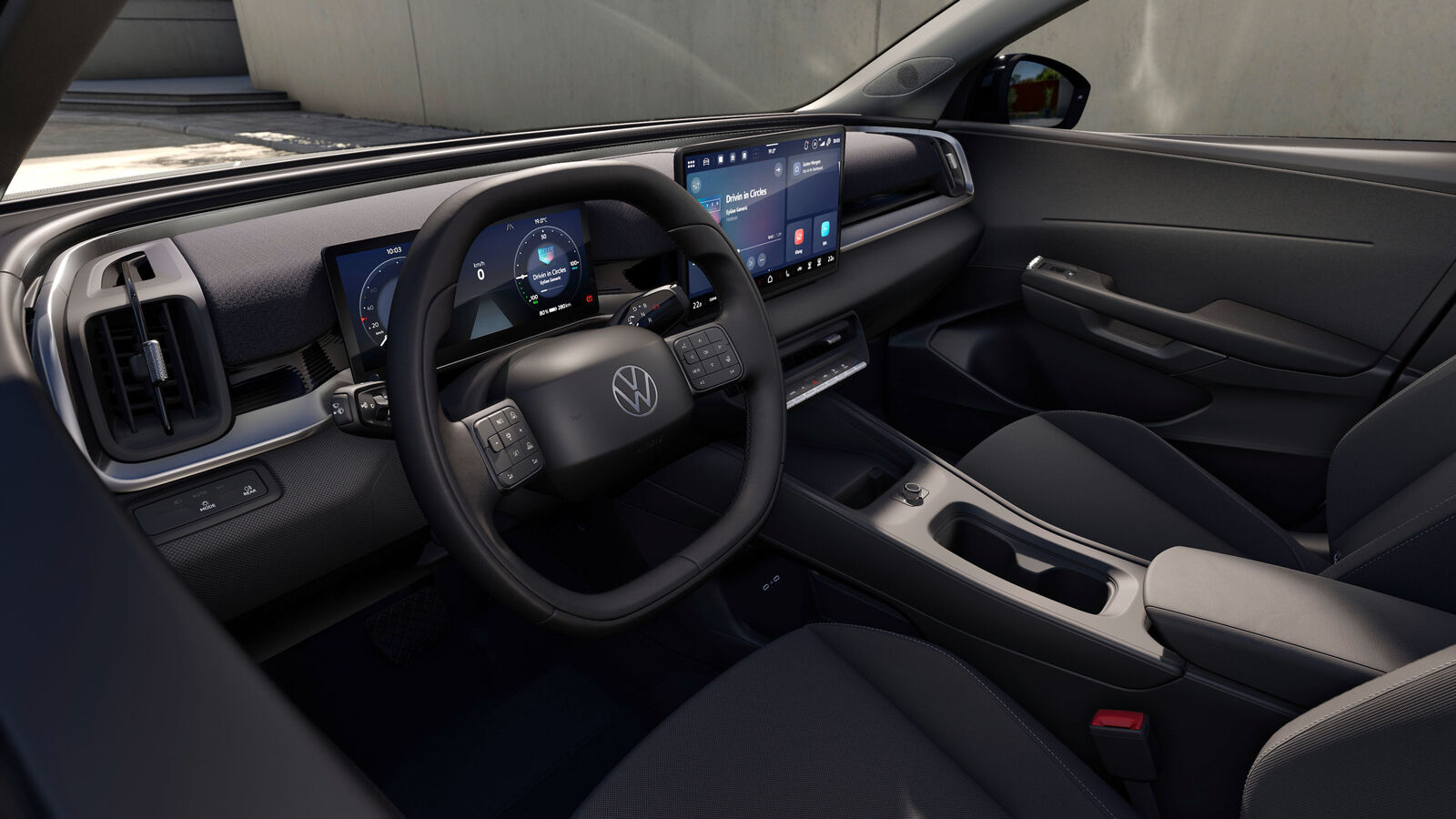 Volkswagen ID. Cross iç mekânı: direksiyon simidi, sürücü ekranı ve geniş orta ekran
